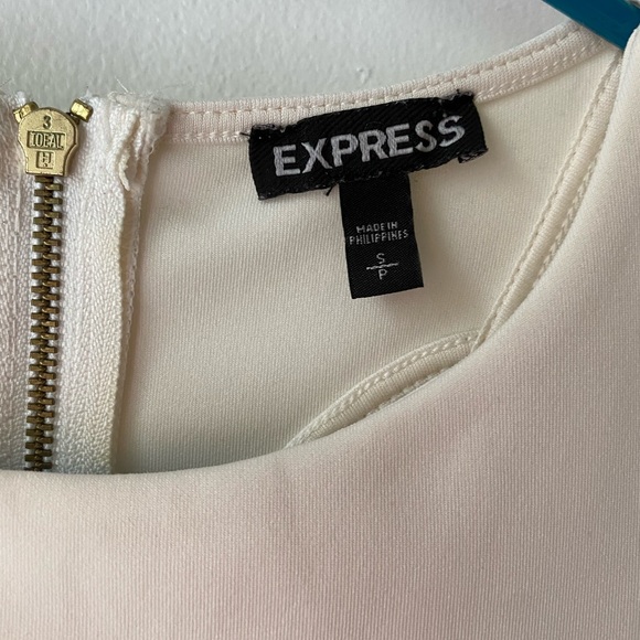 Express Cropped Cut Out Back Tank - Picture 3 of 3